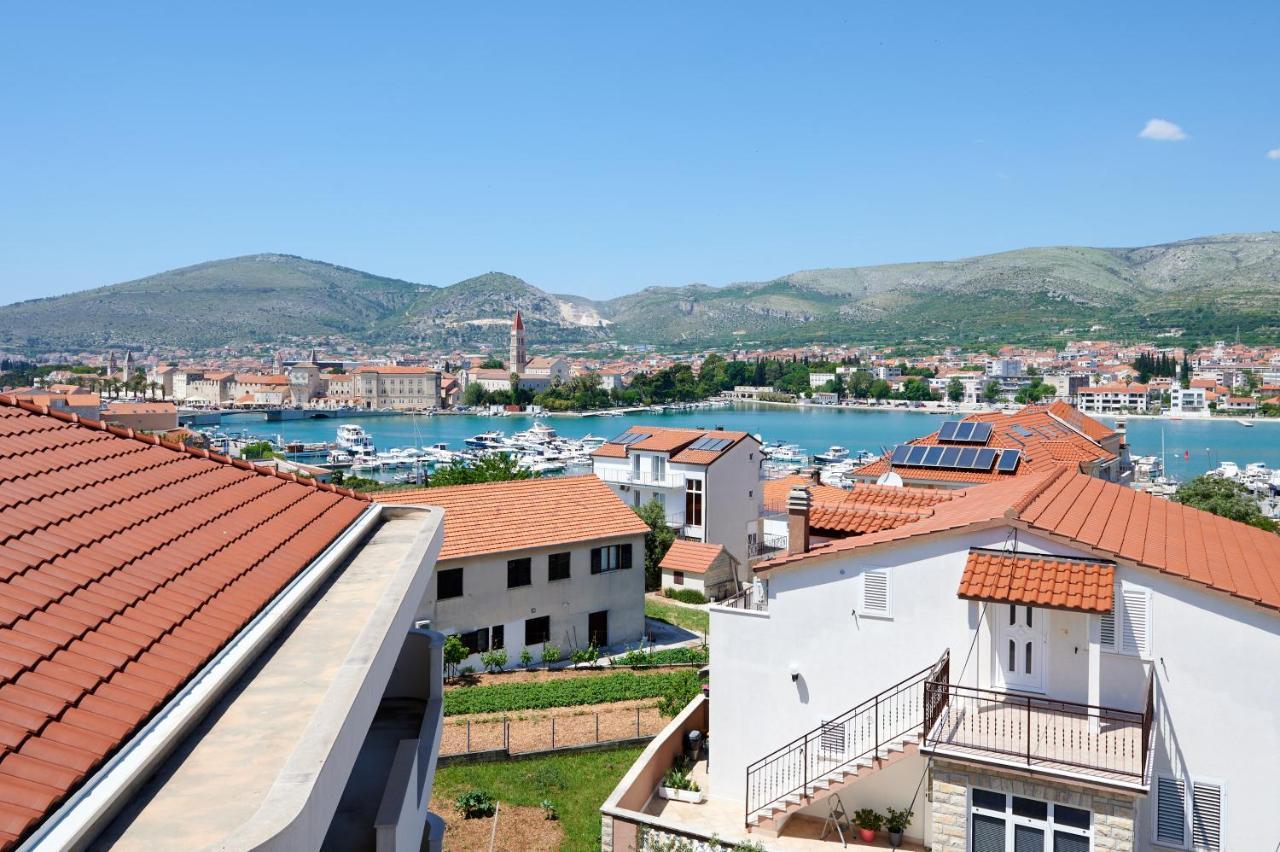 Apartments & Rooms Zaja Trogir Bagian luar foto