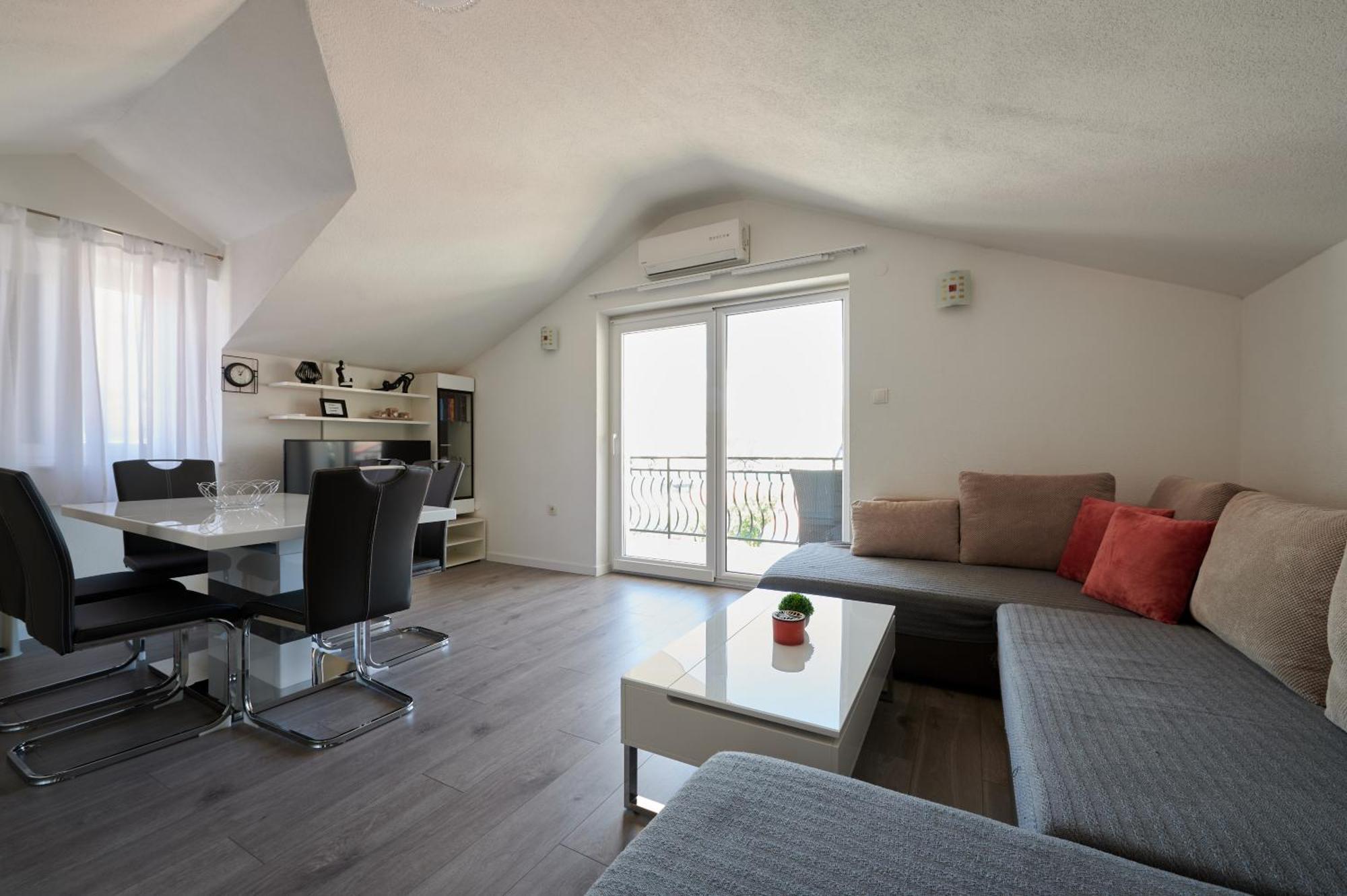 Apartments & Rooms Zaja Trogir Ruang foto