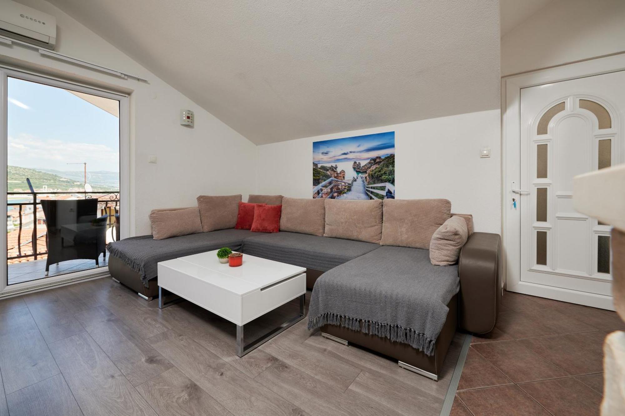 Apartments & Rooms Zaja Trogir Ruang foto