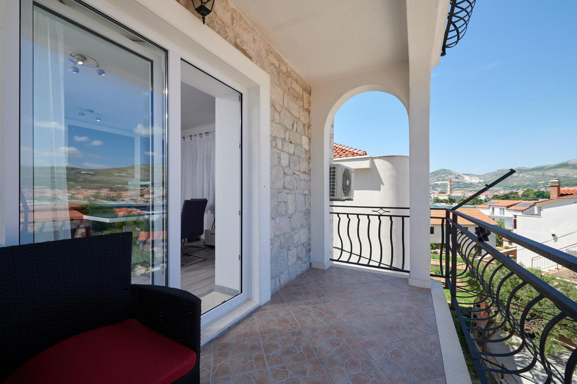 Apartments & Rooms Zaja Trogir Ruang foto