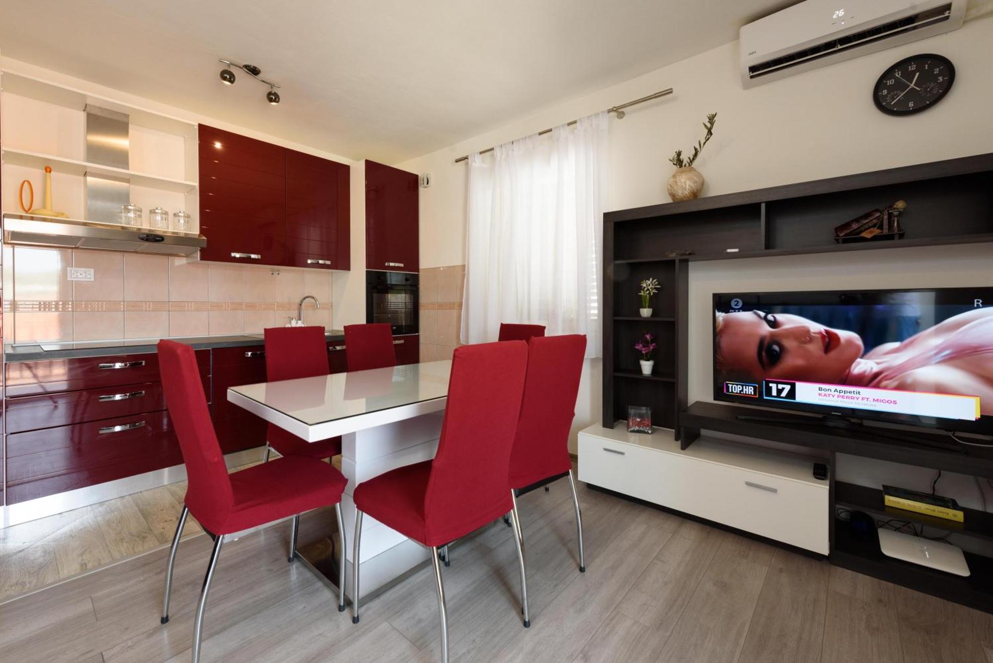 Apartments & Rooms Zaja Trogir Ruang foto