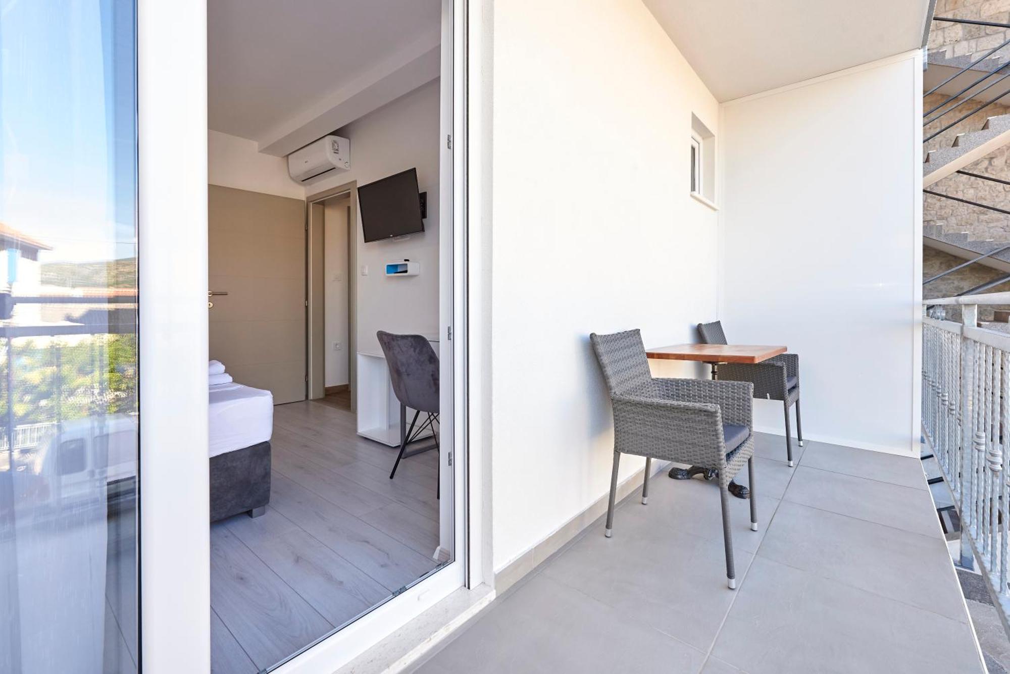 Apartments & Rooms Zaja Trogir Ruang foto