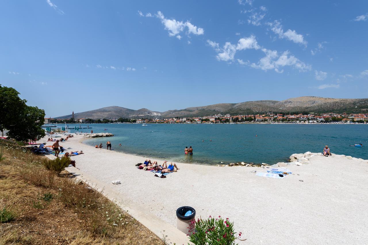 Apartments & Rooms Zaja Trogir Bagian luar foto