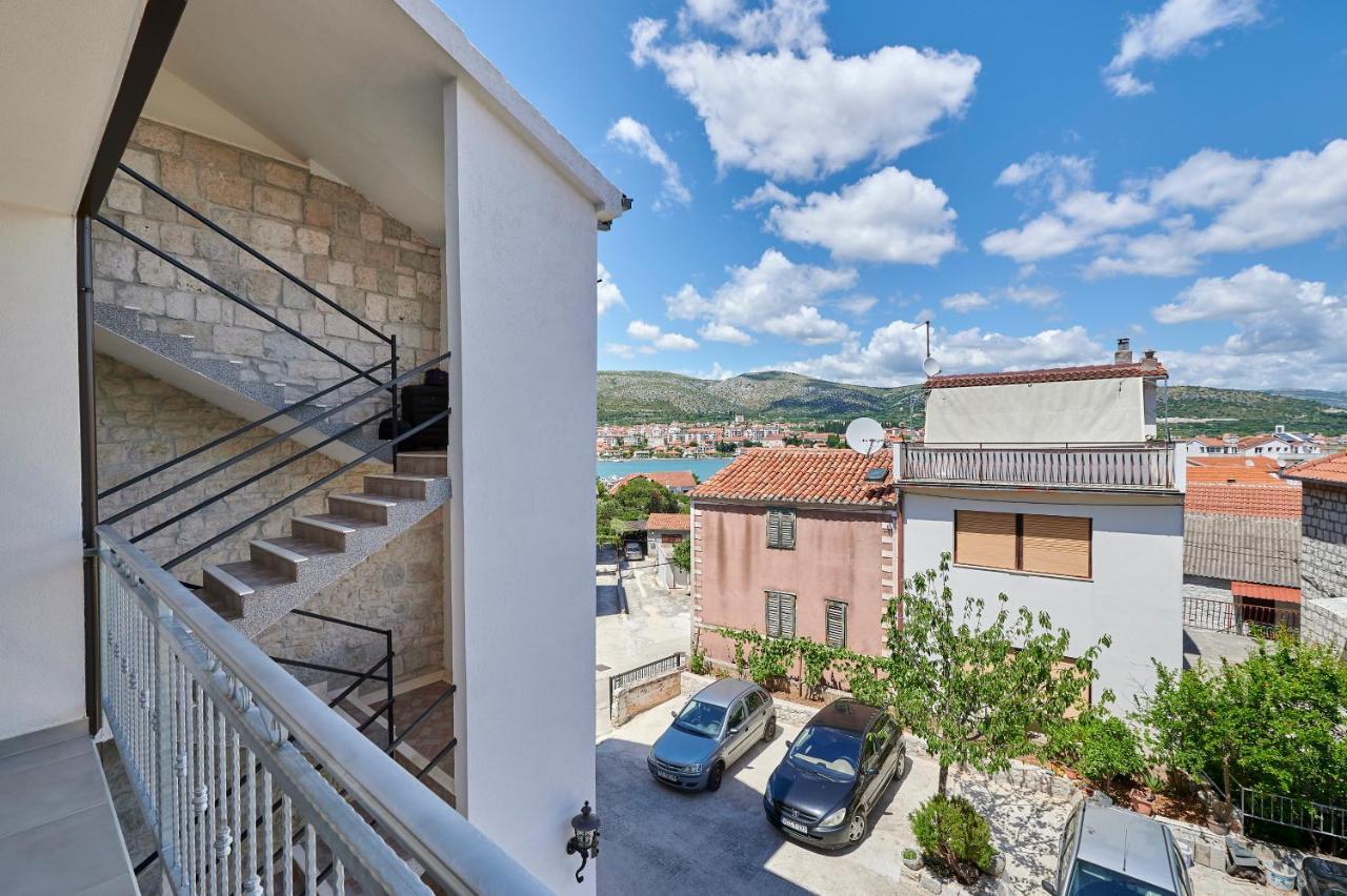 Apartments & Rooms Zaja Trogir Bagian luar foto